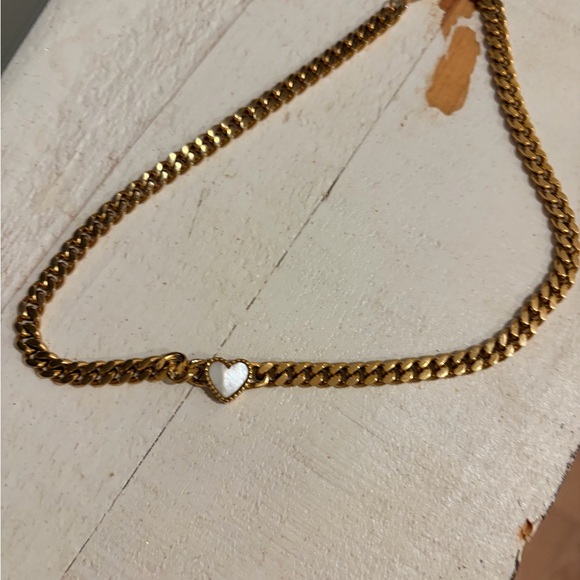 Bellalucci Gold Heart Chain Necklace , mother of pearl - Picture 5 of 6